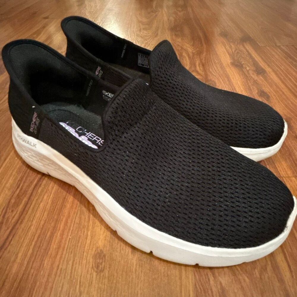 Skechers slip ons go walk black white sneakers women's 9